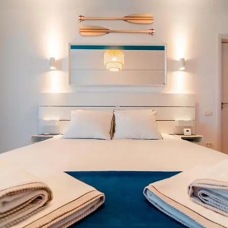 Summer Waves Mamaia Nord Apartman *