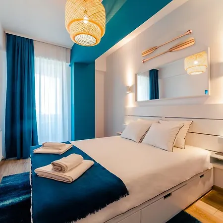 Summer Waves Mamaia Nord Апартаменты Нэводари